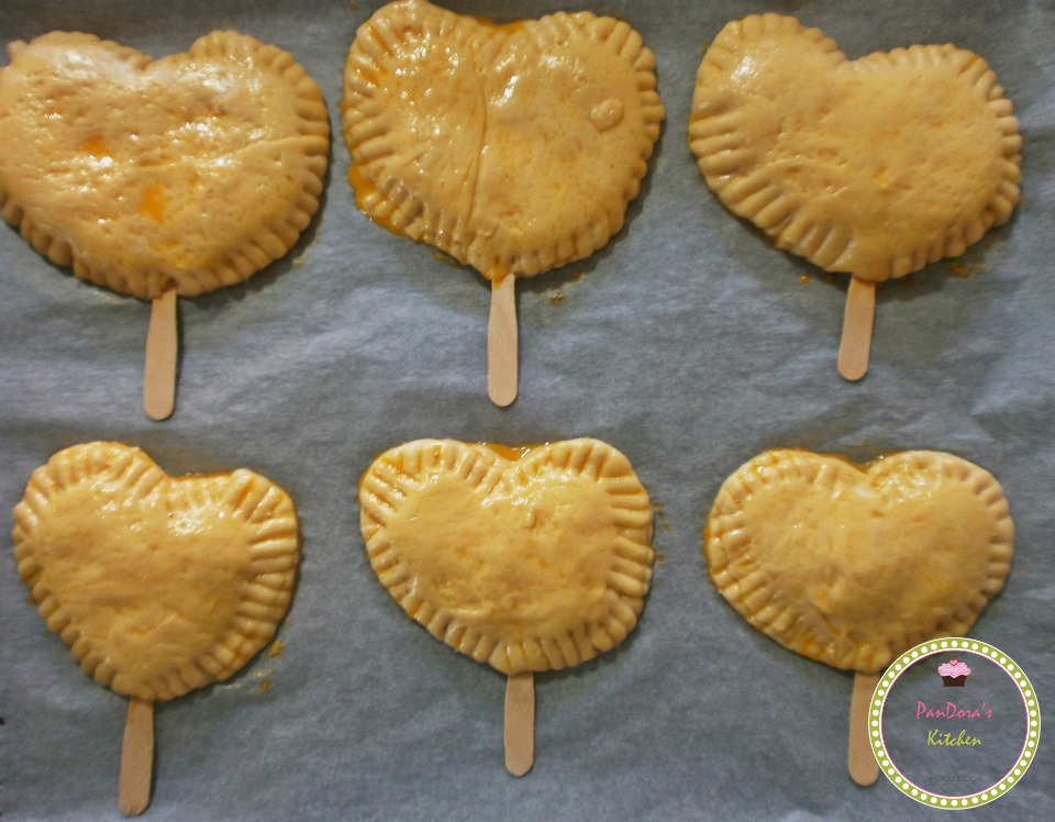 pandoras-kitchen-blog-greece-παραδοσιακές τυρόπιτες κουρού σε ξυλάκια-vimagourmet-food blog awards-cheesepie-masoutis