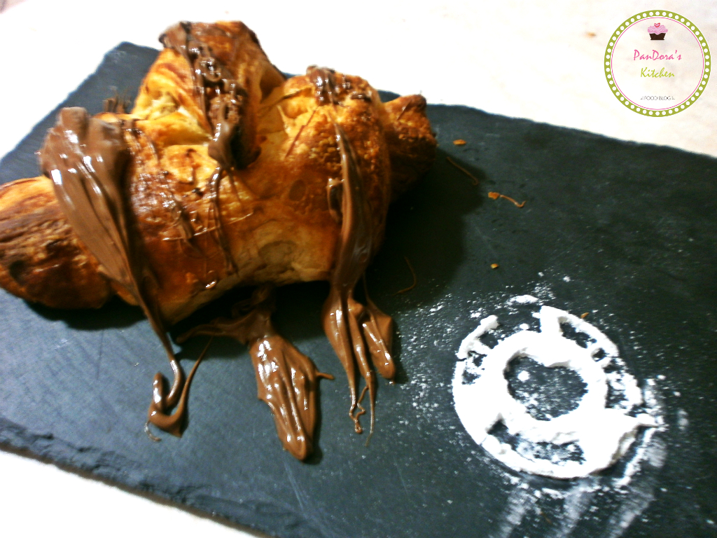 κρουασάν βουτύρου-κρουασάν βουτύρου από Γαλλικό φούρνο-βούτυρο-κρουασάν-πρωινό 