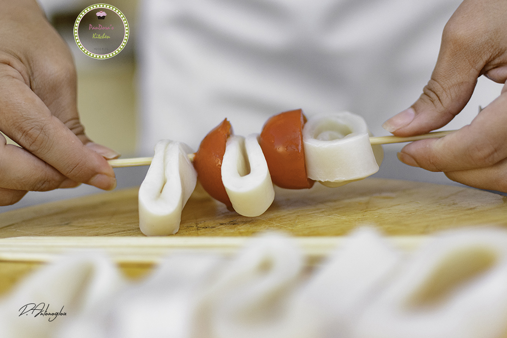 σουβλάκια καλαμαριού-σουβλάκι-θαλασσινά-καλοκαίρι-ούζο-Χίος