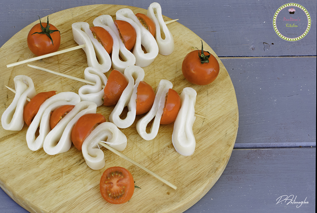 καλαμάρι-σουβλάκι-σουβλάκια καλαμαριού-Χίος-ούζο-μεζές