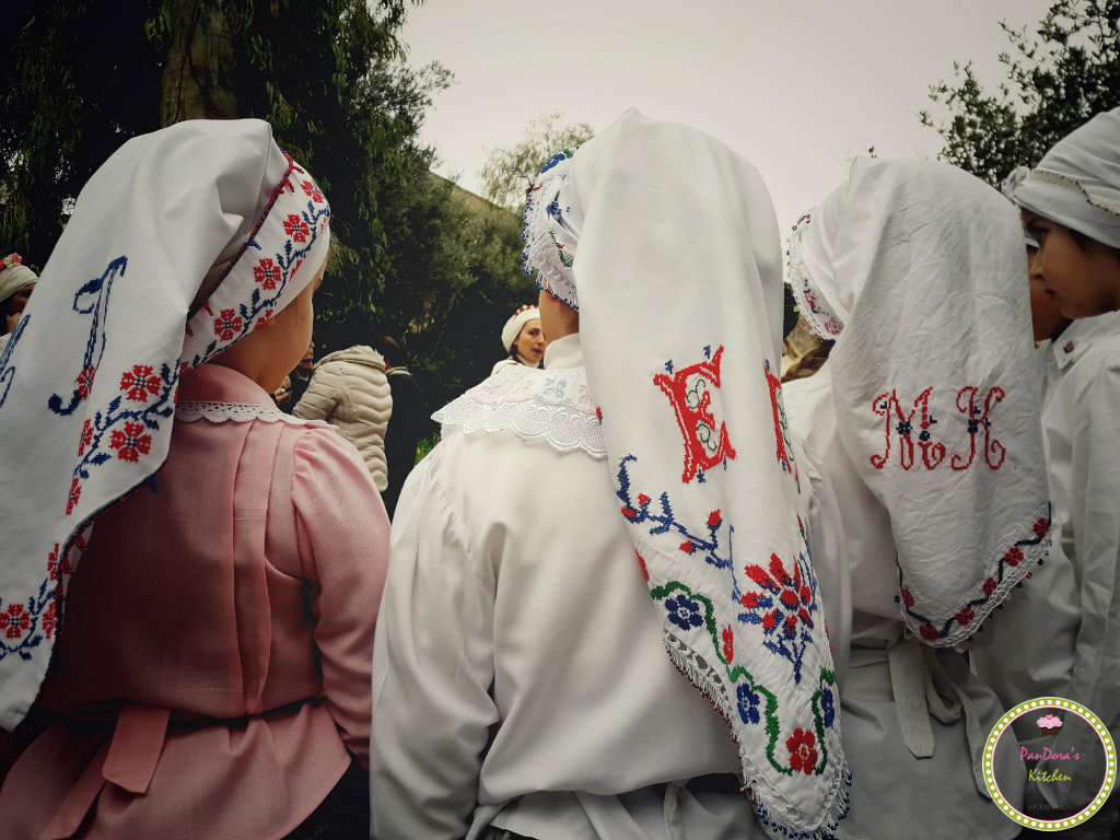 χορευτικό-πολιτιστικός σύλλογος-μεστά-χίος-παραδοσιακές φορεσίες