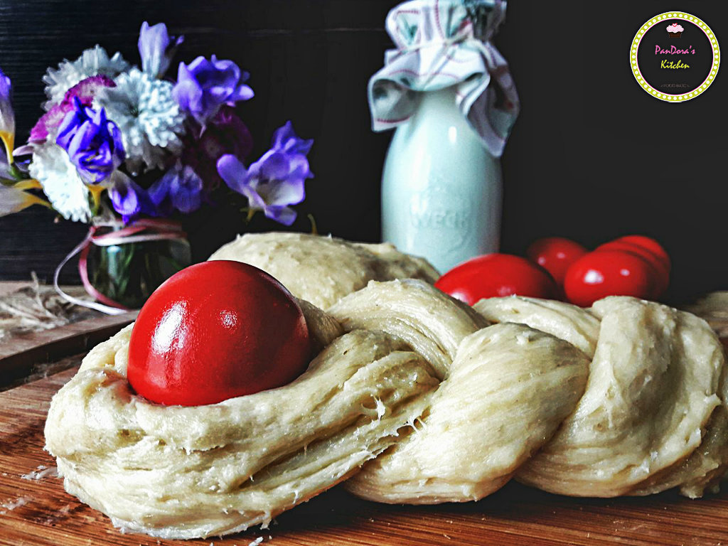 τσουρέκι-πάσχα-κόρδάτα τσουρέκια